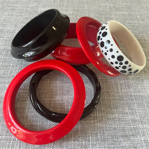 Jewelry - Vintage 1980's Chunky Plastic Cherry Red Black and White Bangle Bracelets 6